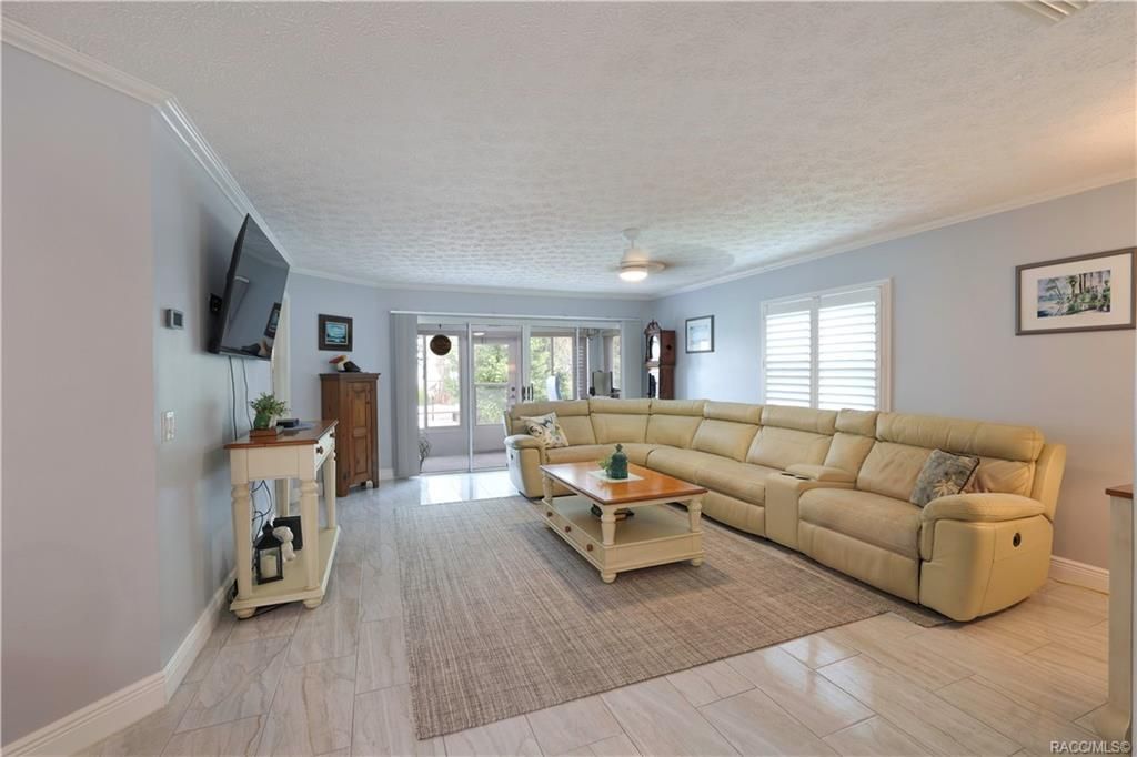 next background image