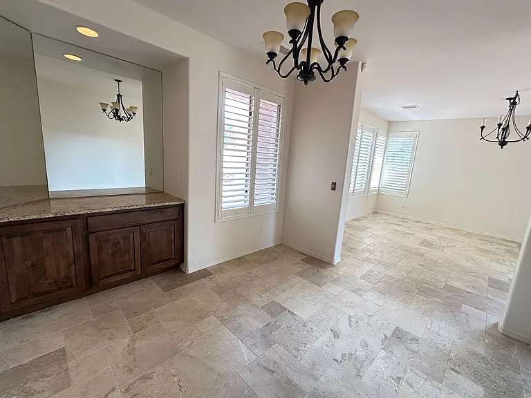 1170 Crown Ridge Rd — Photo 5