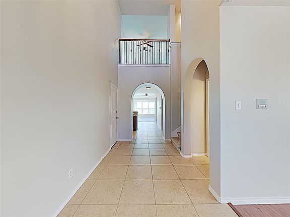 3rd image of 2174 Liriope Ln