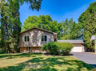 1421 Jersey Ave N, Golden Valley, MN 55427