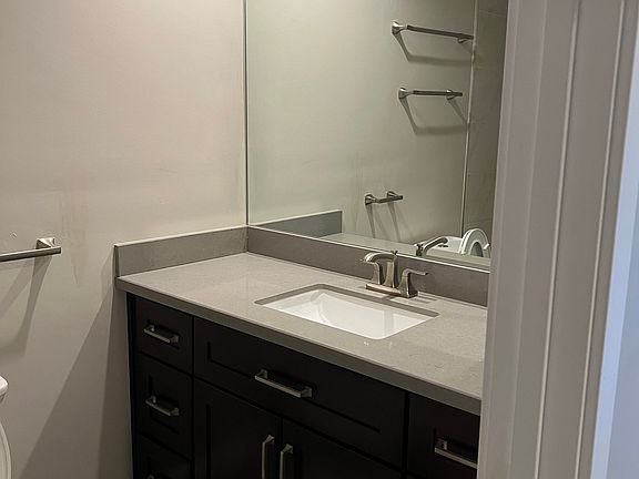 3rd image of 4028 W North Ln