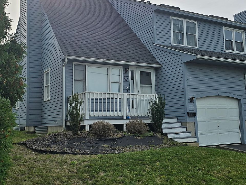 1st image of 679B Burncoat St