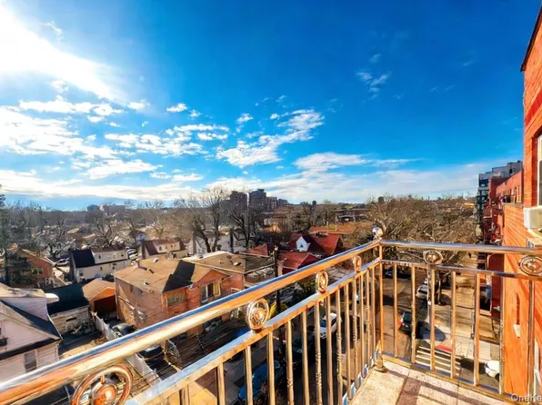 7177 159th Street #5D, Fresh Meadows, NY 11365