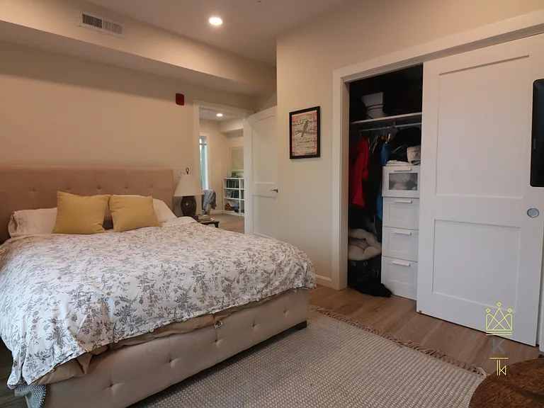 458 Washington St #203 — Photo 10