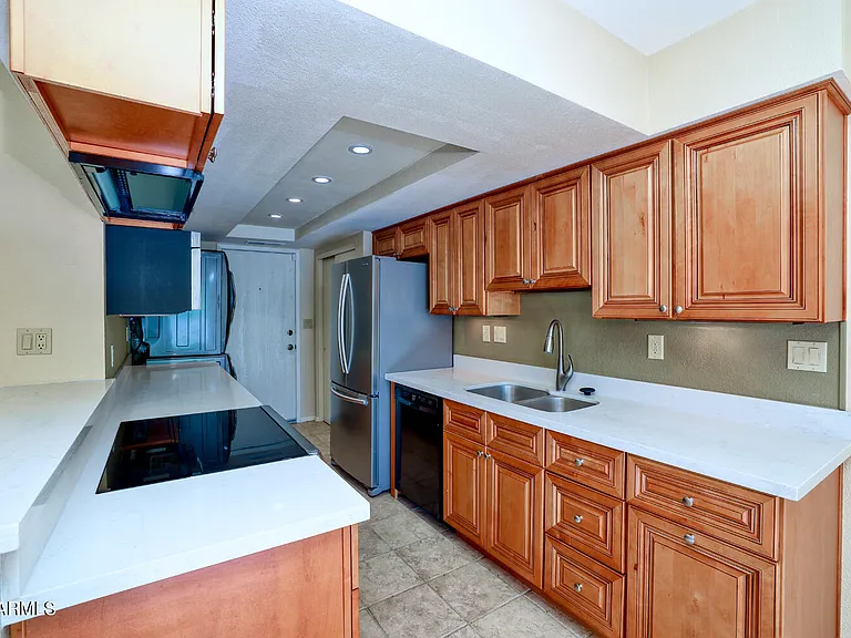 4809 E Euclid Ave #2 — Photo 7