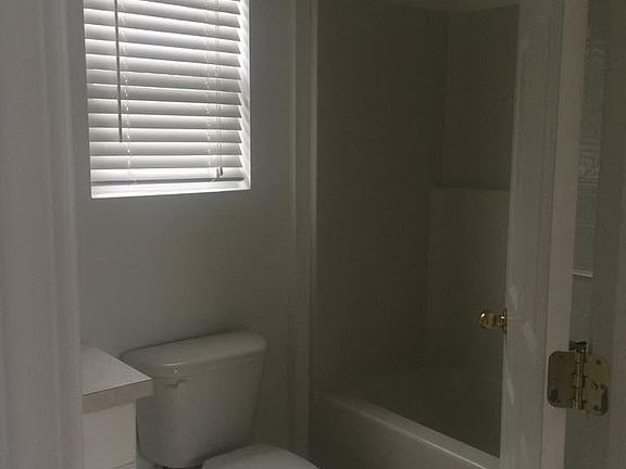 2nd image of 6193 Wynoochee Ln NE