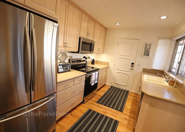 3246 S Oneida Way — Photo 5