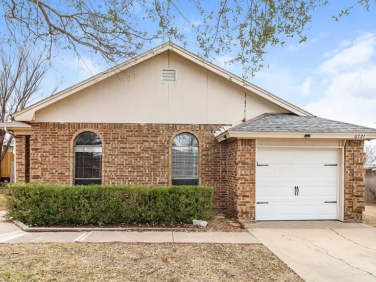 6721 Rhea Ridge Dr — Photo 1