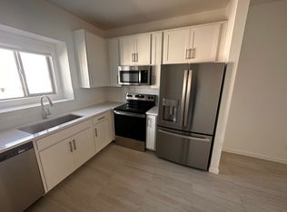 2830 W White Feather Ln, Phoenix, AZ 85085