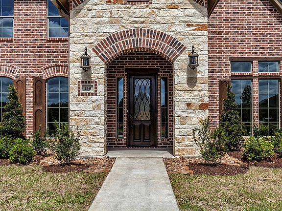 3rd image of 138 River Birch Cir