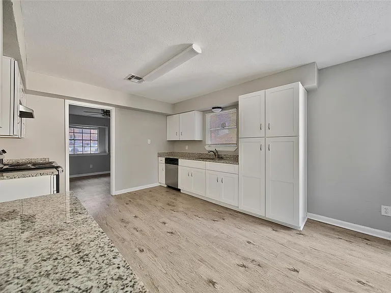 10071 Woodhollow Dr — Photo 5