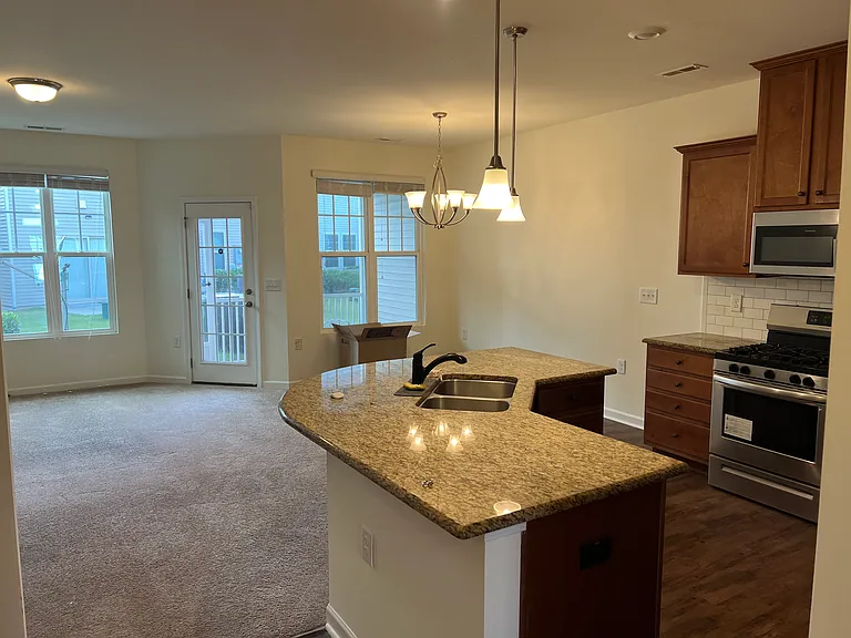1013 Delight Dr — Photo 23
