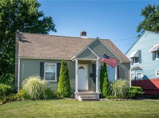 1038 Plum St, Sharon, PA