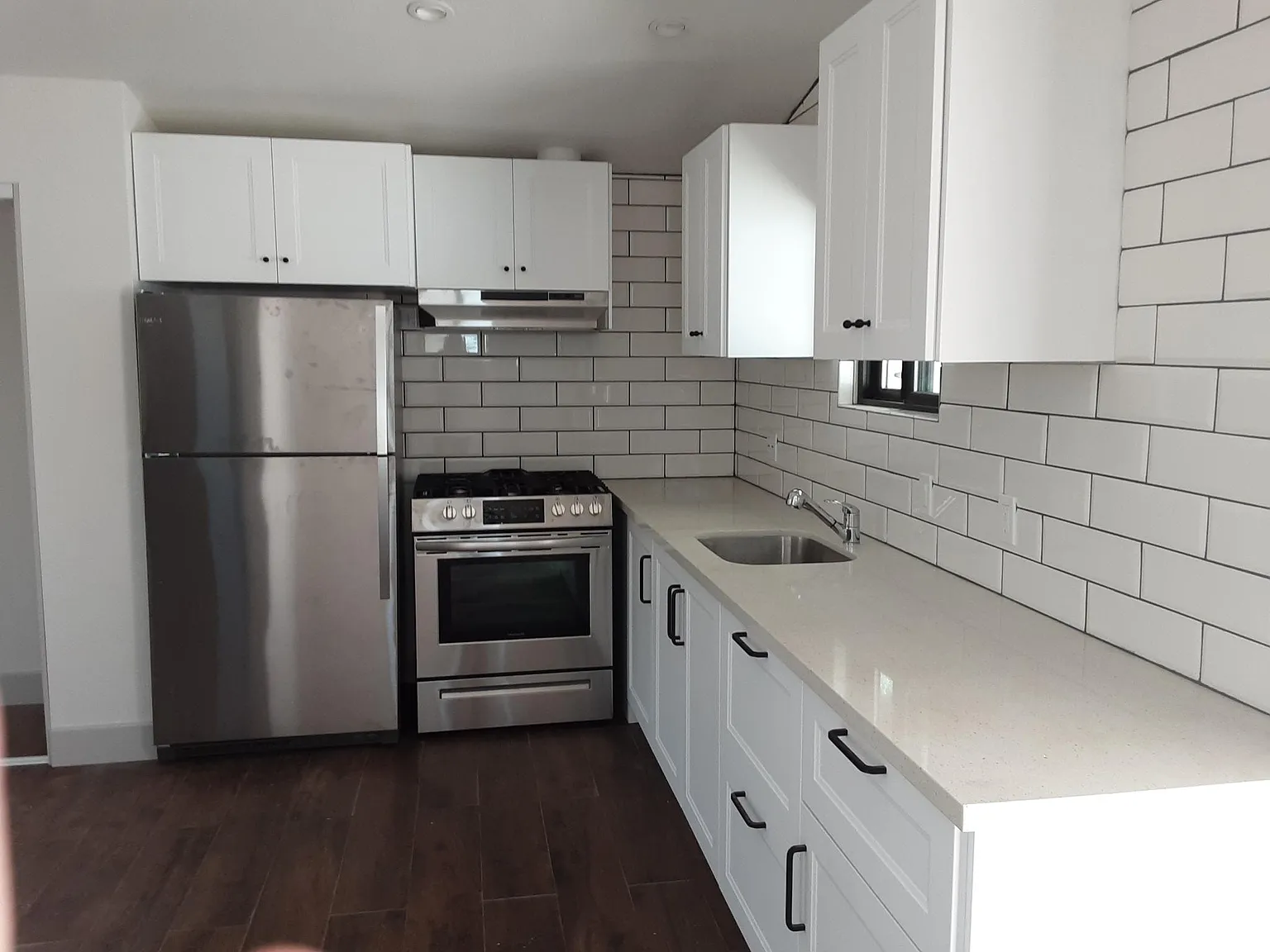 7200 Amherst St — Photo 3