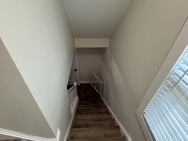 7955 Hidden Bridge Dr — Photo 29