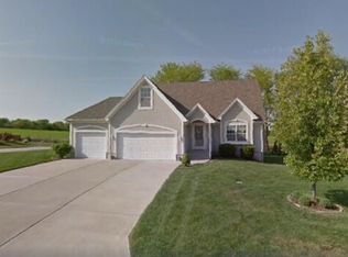 2216 SW Morris Dr, Lees Summit, MO 64082