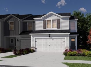 1013 Winding Spring Dr, Mebane, NC 27302