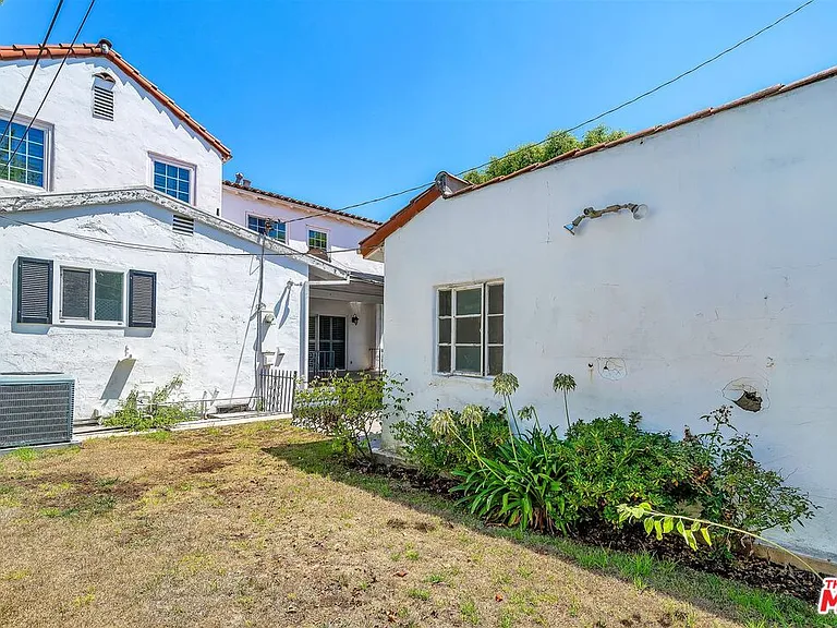 325 El Camino Dr — Photo 23