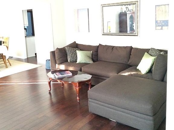 2nd image of 465 Long Pointe Dr