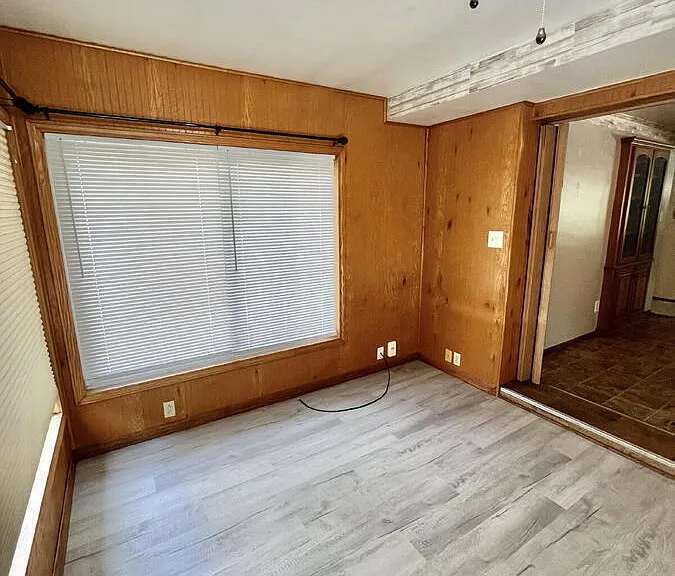 2204 Bainbridge Rd — Photo 15