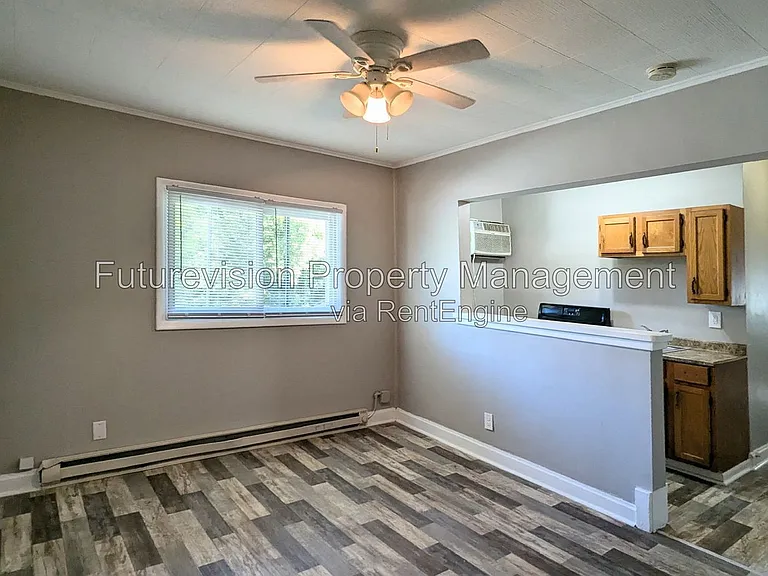 832 Richards St #2E — Photo 3