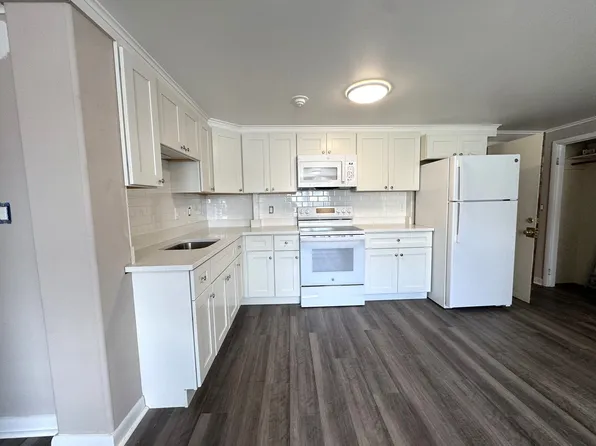 31 Western Ave, Gloucester, MA