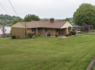 328 Longwood Dr, Irwin, PA 15642