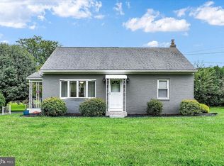 133 Memorial Hwy, Fleetwood, PA