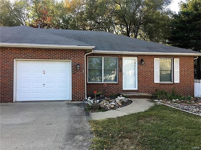1st image of 65 Northview Dr