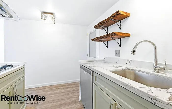 133 Caine Ave #A — Photo 6