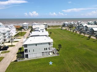3818 Periwinkle Ln, Galveston, TX 77554