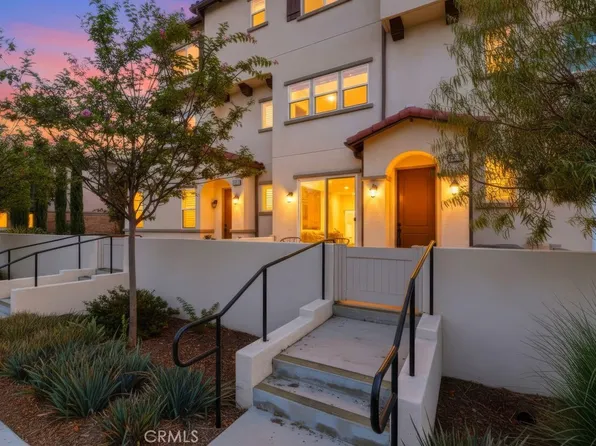 3320 W Mirano Dr, Anaheim, CA 92801
