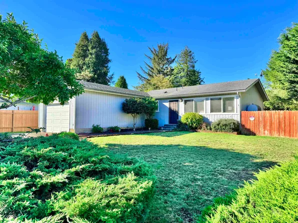 120 Kerby St, Crescent City, CA 95531