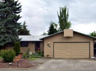 25 Santa Rosa Ct, Roseburg, OR 97471