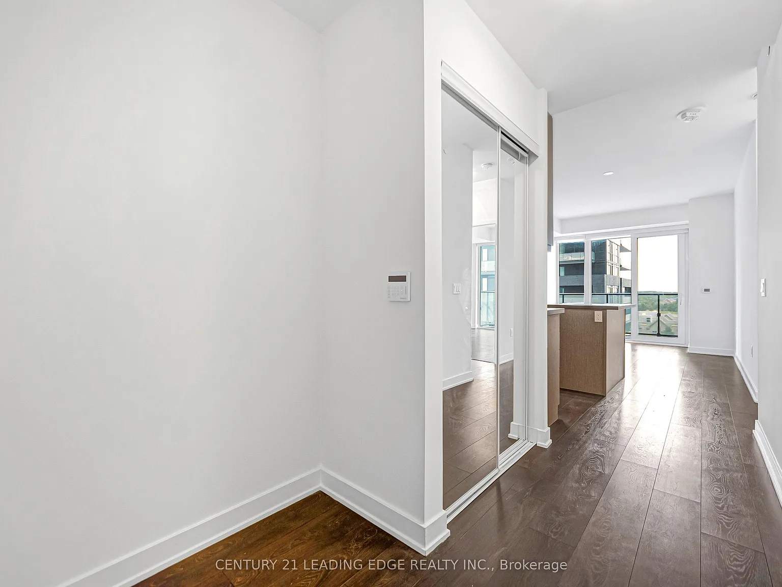 2 bed, $2,900 — Photo 4