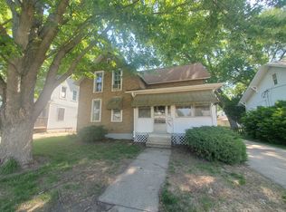 906 3rd Ave, Sterling, IL 61081