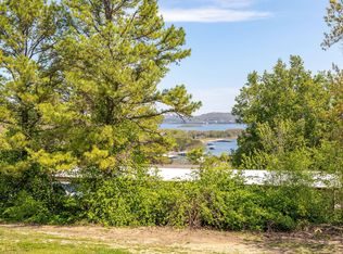 28 Adams Ln, Blue Eye, MO 65611