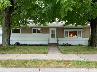 936 S Union St, Shawano, WI 54166