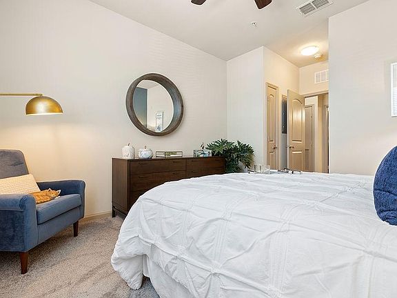 5th image of 5340 W Kennedy Blvd Unit 460