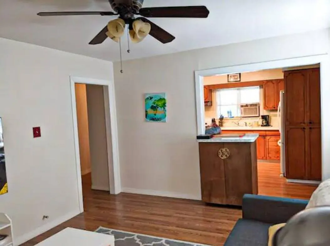 1407 Leal St — Photo 4
