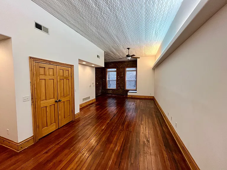 216 N Center St #2 — Photo 6