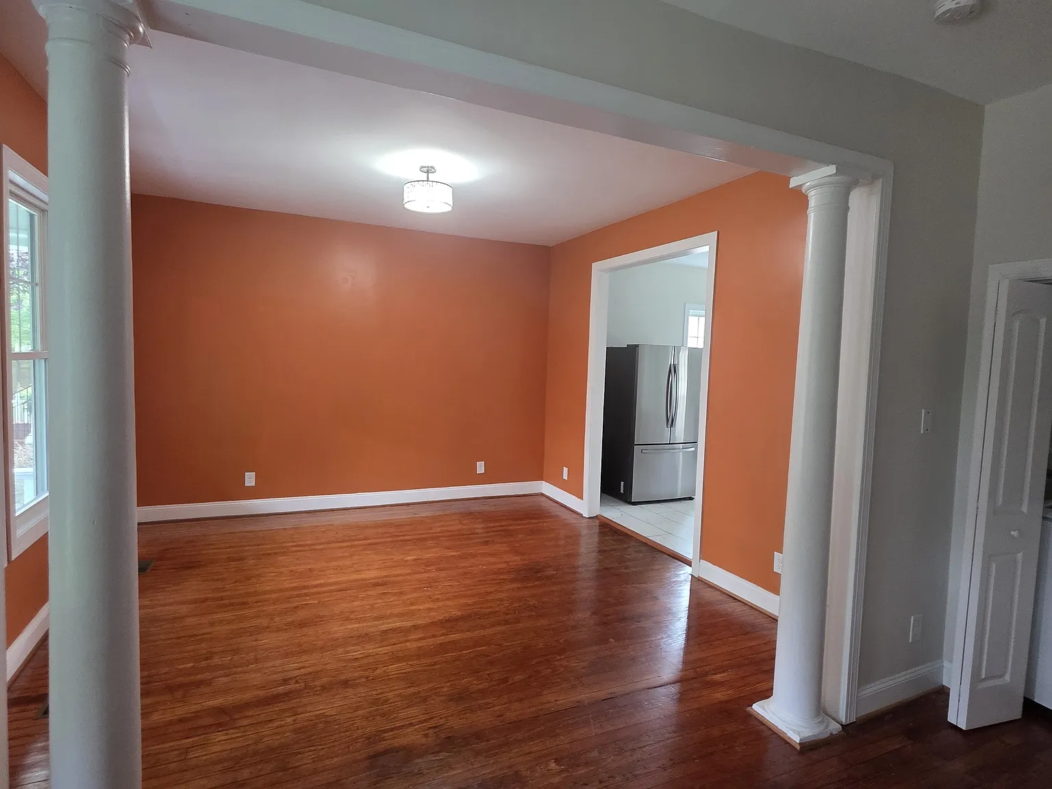 3 bed, 2.5 bath, 1524 sqft, $2,500 — Photo 4