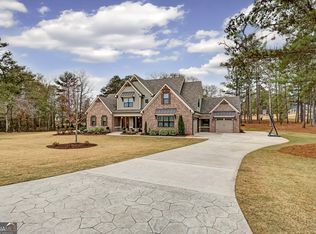 205 Chastain Dr, Forsyth, GA 31029