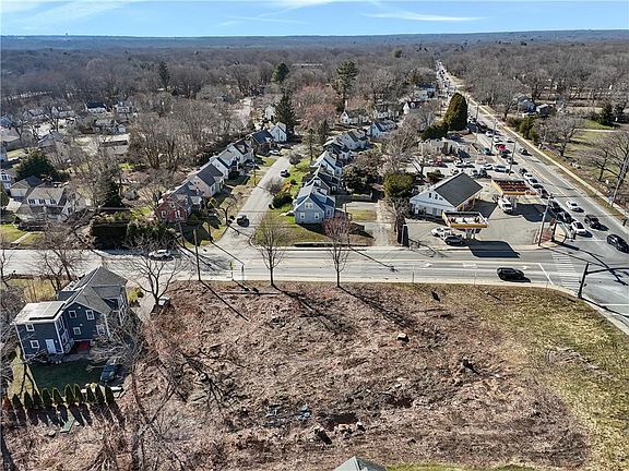 3rd image of 344 Tower Hill Rd