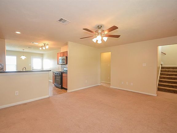 4th image of 19222 Sandelford Dr