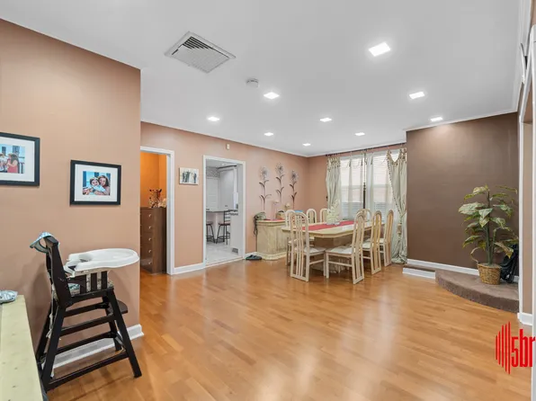 15 Van Sicklen Street image 7 of 38