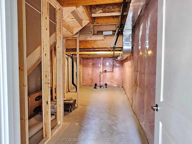 274 Darjeeling Ave — Photo 29