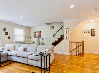 87B W 9th St #B, Bayonne, NJ 07002