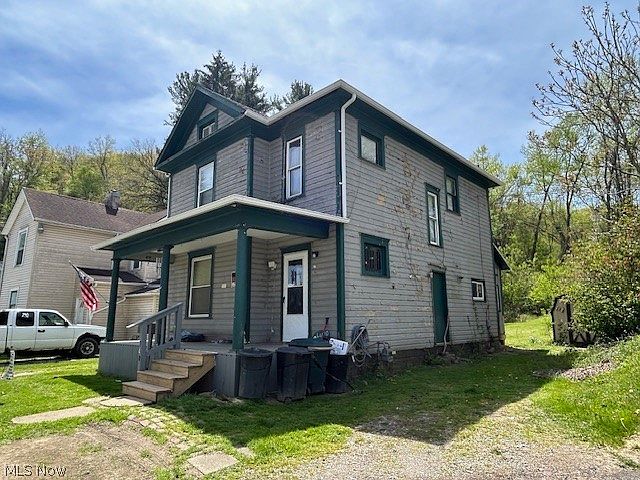 2nd image of 740 S 9th St
