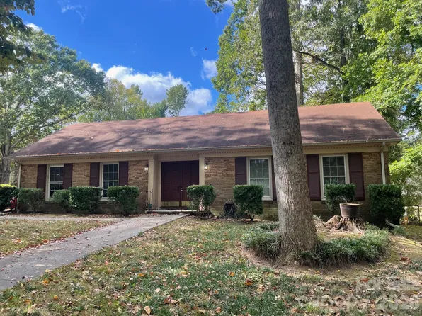 7808 Elwood Dr, Charlotte, NC 28227